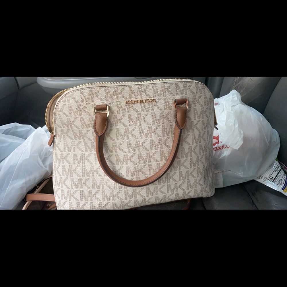 michael kors purse